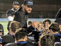 O futebol de Newtown obtém grande vitória sobre o invicto número 7 da Notre Dame Prep