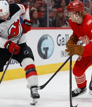https3A2F2Fmedia.zenfs_.com2Fen2Fdetroit_hockey_now_articles_6442Fc372de9ccadc9179857af7f00eb50.webp