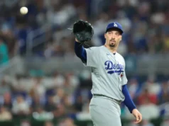 Os Dodgers continuaram a surpreender a rotação do NLDS, nomeando Blake Snell como titular do Jogo 2