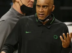 Dana Altman deu um voto de confiança ao interino Tony Stubblefield