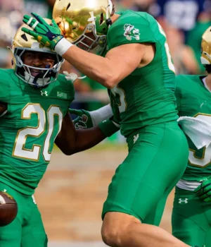 https3A2F2Fmedia.zenfs_.com2Fen2Ffighting_irish_wire_usa_today_articles_2812F07a2bdbd0a14f5b78d.webp