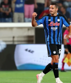 https3A2F2Fmedia.zenfs_.com2Fen2Ffootball_italia_articles_1322F0ffe86bf3f4a355150587cbcc225ec34.webp
