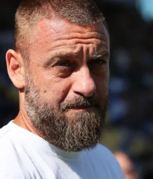 https3A2F2Fmedia.zenfs_.com2Fen2Ffootball_italia_articles_1322F8dd76a8454b357d71498307ef7f6b51e.webp