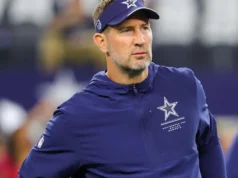 Cowboys HC defende reunião exclusiva de jogadores após críticas de Mike Tomlin