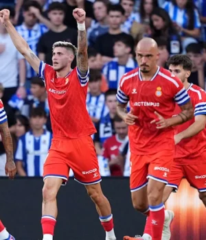 https3A2F2Fmedia.zenfs_.com2Fen2Fget_spanish_football_news_articles_4032F2d940c0cd2049ae1075264.webp