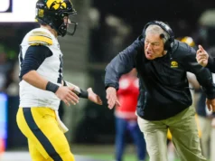 Por que você está olhando para o dilema QB do futebol de Iowa da maneira errada