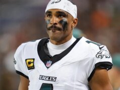 Jalen Hurts se recusa a se comprometer enquanto a temporada do Philadelphia Eagles dá outra guinada