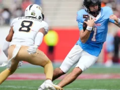 O número 20 do UH se recupera de um déficit de três pontos para vencer a UCF pela primeira vitória no jogo Big 12