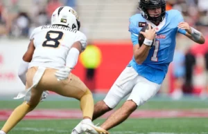 O número 20 do UH se recupera de um déficit de três pontos para vencer a UCF pela primeira vitória no jogo Big 12