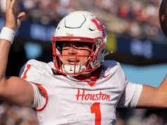 O quarterback do Houston, Connor Wegman, vê mais para os Cougars no ataque. ‘Podemos ser realmente explosivos’