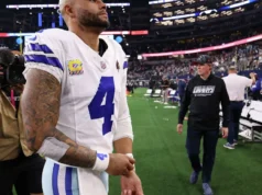 O running back dos Cowboys, Dak Prescott, reage ao funcionário do estádio que o importunou após a derrota: ‘Não seja covarde’
