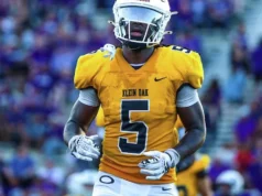 O running back do Texas, Micah Rhodes, garantiu o compromisso de Klein Oak para a classe de 2028.