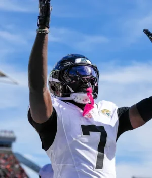 https3A2F2Fmedia.zenfs_.com2Fen2Fjacksonville_jaguars_wire_usa_today_sports_articles_6302Fefba8.webp