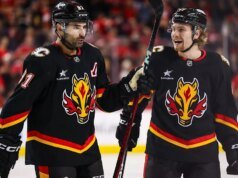 Rumores da NHL: Vancouver Canucks entre equipes interessadas no Flames Center