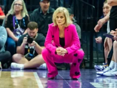Kim Mulkey, da LSU, fala sobre recrutar a atacante russa Anna Minaeva