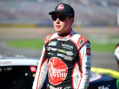 Christopher Bell desapontado após resultado difícil em Las Vegas