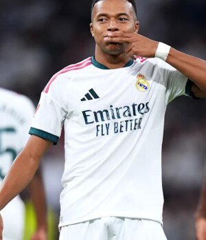 https3A2F2Fmedia.zenfs_.com2Fen2Fonefootball_articles_8022F087f2ded0d035f592e9432573f2b3fdb.jpg