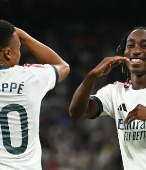 https3A2F2Fmedia.zenfs_.com2Fen2Fonefootball_articles_8022F362d4d97b497c79d190593c7b246eee3.jpg