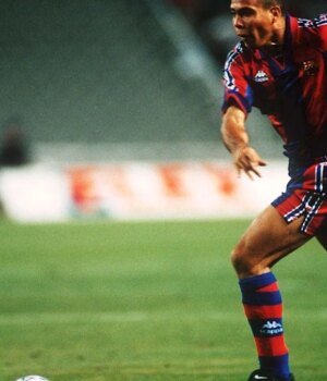 https3A2F2Fmedia.zenfs_.com2Fen2Fonefootball_articles_8022Fa85ee594caf669d359104f88248ae46a.jpg