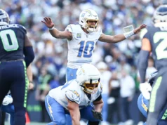 Jim Harbaugh: Justin Herbert teve uma das melhores performances que vi no domingo