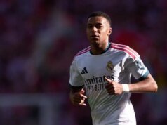 Mbappe pronto para retornar para decidir Roma x Mourinho