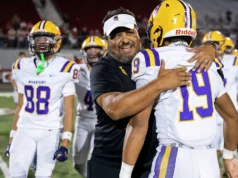 Peppers venceu Judson por 43 a 42 atrás do quarterback reserva Lance Reed