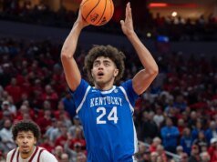 Time e canal de TV confirmados para basquete de Kentucky x Louisville Cardinals