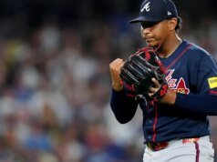 Didier Fuentes roubou a cena quando o Braves voltou para casa com a vantagem de jogar em casa no NLDS
