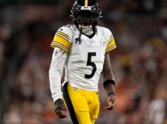Steelers CB Jalen Ramsey disse que há uma desconexão entre jogadores e treinadores