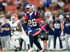 Patriots contratam o running back Hassan Haskins e o cornerback De’Sean Jamison para treinar o time