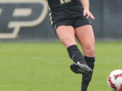 O futebol de Purdue vence o segundo lugar do estado de Michigan