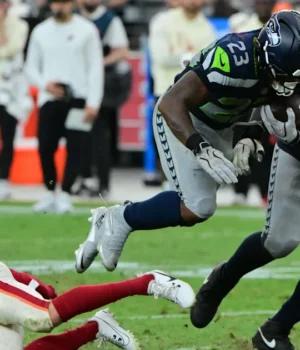https3A2F2Fmedia.zenfs_.com2Fen2Fseattle_seahawks_wire_usa_today_sports_articles_7982F9524dbca8.webp