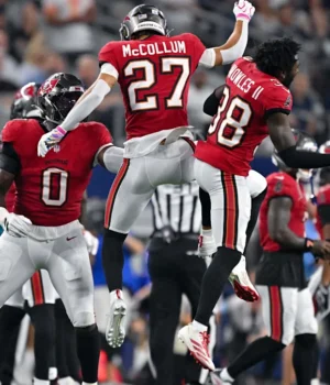 https3A2F2Fmedia.zenfs_.com2Fen2Ftampa_bay_buccaneers_wire_usa_today_sports_articles_1622F5be6d.webp