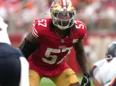 Dre Greenlaw é expulso por dar cabeçada em jogador sem capacete do 49ers