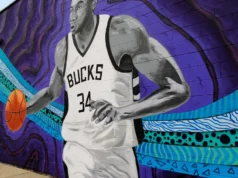Giannis Antetokounmpo atira no box de Milwaukee depois de aprender sobre a cultura Heat