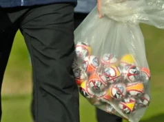 ‘Fugindo como bons meninos’ – Ally McCoist critica fãs do Celtic por protesto de golfe