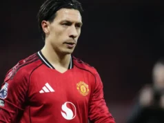 Michael Carrick descreve a posição de Lisandro Martinez após as críticas explosivas do Man United