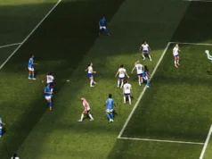 Fallon Tullis-Joyce recebeu o Prêmio WSL de Excelência