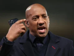 ‘Não o suporto’: Dion Dublin furioso com o ‘ataque covarde’ que encerrou sua carreira no Man United
