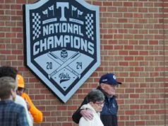 O beisebol do Tennessee recebeu o compromisso do outfielder Hudson Oliver na classe de 2028
