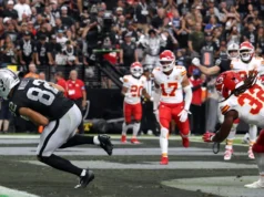 Brock Bowers estava pegando fogo na derrota da semana 4