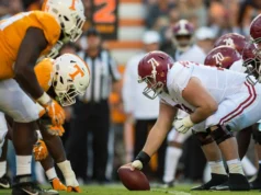 Bob Welton se prepara para o 14º jogo de futebol entre Alabama e Tennessee