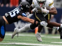 Georgia Tech atrasado TD, Duke perdeu FG dá aos Yellow Jackets a primeira vitória ACC da temporada