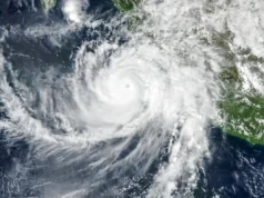 NASA detecta ondas estranhas acima do furacão Simon