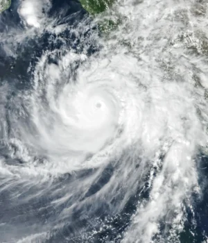 hurricane-simon.webp