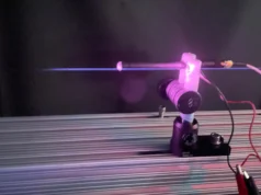 Cientistas criaram uma antena laser semelhante a um sabre de luz que transmite ondas de rádio