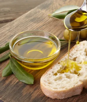 slice-of-bread-seasoned-with-olive-oil.webp