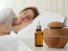 Algumas gotas deste óleo de árvore japonesa podem ajudá-lo a dormir mais profundamente